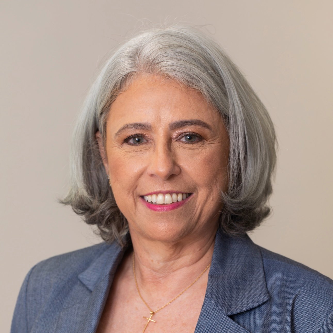 Dra. Solange Nogueira